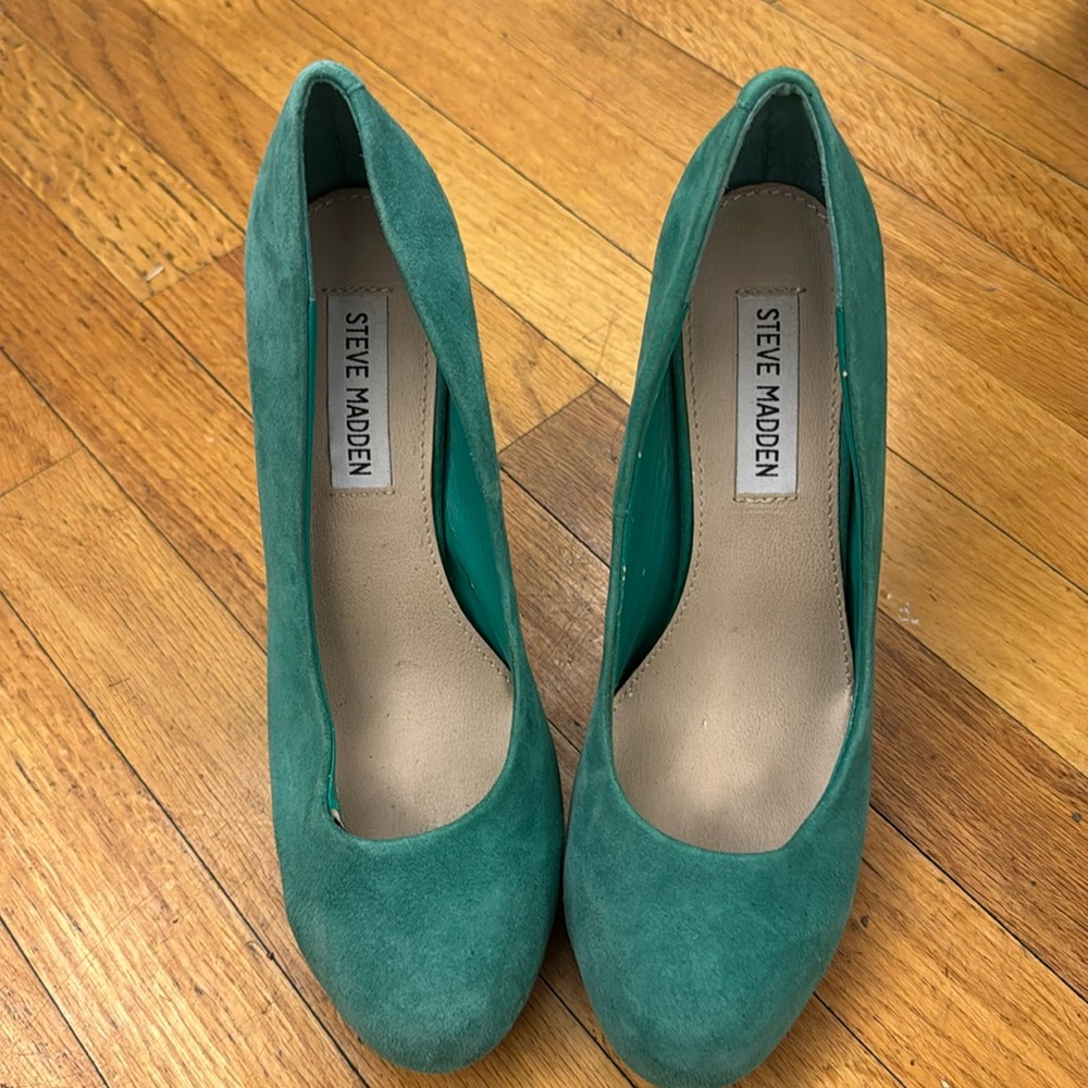GUC STEVE MADDEN TEAL GREEN SUEDE REMMEDY HEELS 7